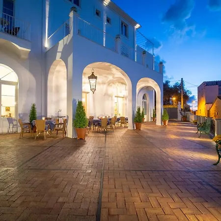 Relais Palazzo Del Barone (adults Only) Sorrent