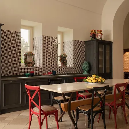 Relais Palazzo Del Barone (adults Only) Semesteranläggning (resort)